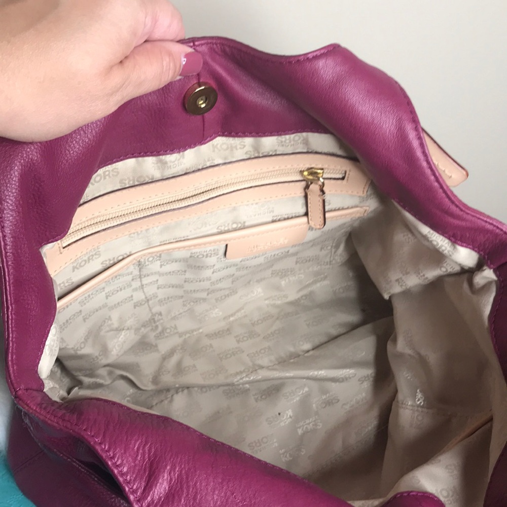 Michael Kors Plum Two Tone Slouchy Shoulder Bag - Picture 7 of 8